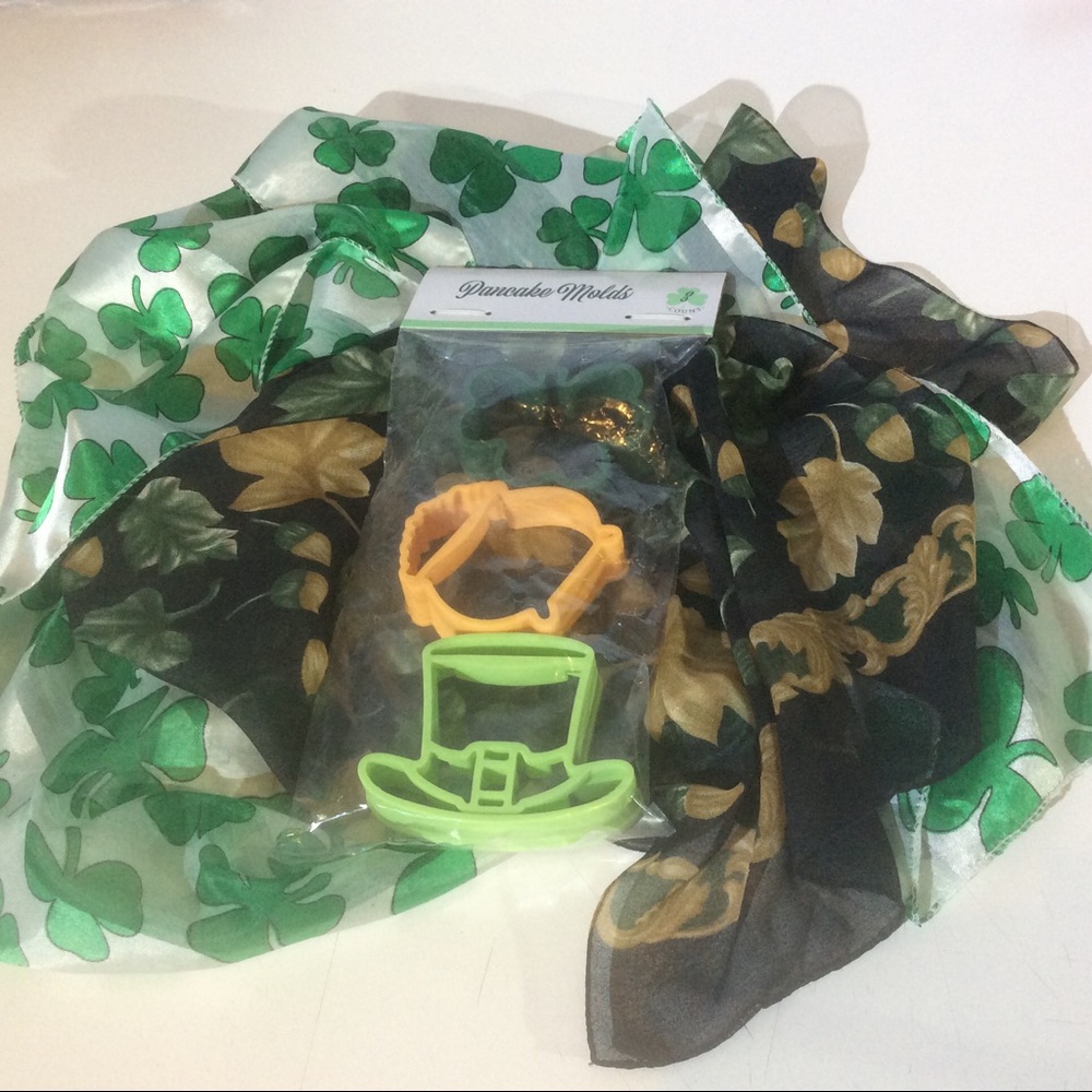 St Patricks Day Pancake Mold Green Gold Scarf Lot